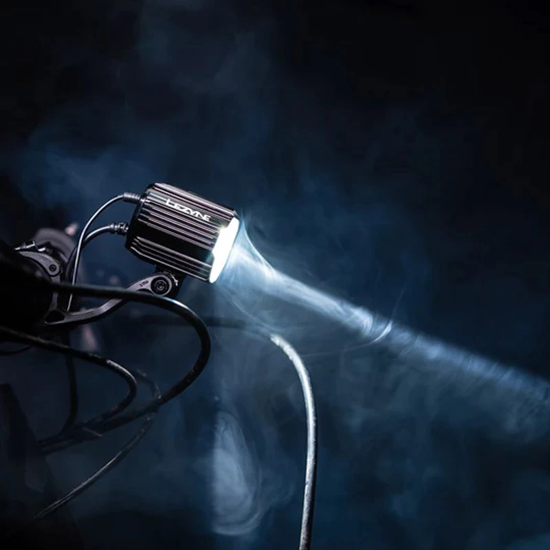 Lezyne Super HB STVZO E1000 Feu Avant Pour Vélo électrique 6 Lezyne Super HB STVZO E1000 Feu Avant Pour Vélo électrique – Image 6