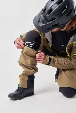 Dirtlej Dirtsuit Core Edition - Mud Overall 11 Dirtlej Dirtsuit Core Edition - Mud Overall -Cube Boutique Dirtlej DirtSuit Core Edition Matschoverall 20210072 6